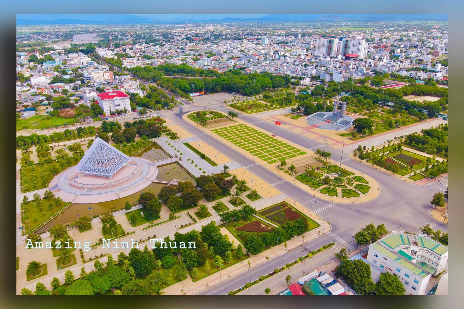 Thành phố trẻ Phan Rang - tỉnh lụy của Ninh Thuận [Ảnh: Trần Phương Trình]