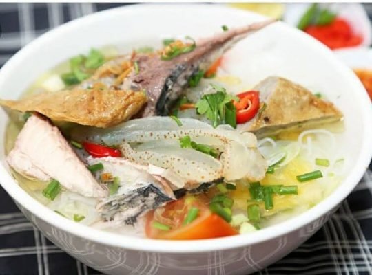 Đặc sản Ninh Thuận ngon - Thưởng thức món bún sứa cá Phan Rang nổi tiếng [Ảnh: giamcanmytrang]