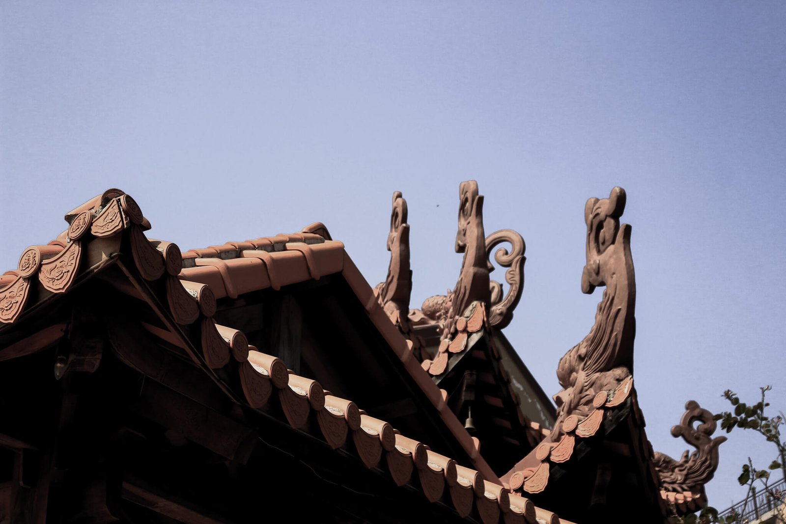 Màu nâu thuần với lối kiến trúc phương Đông. Ảnh: Trung Văn Nguyễn